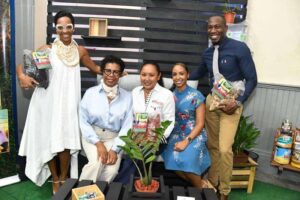 Creating Happiness Through Dezign: A Stylish Soirée