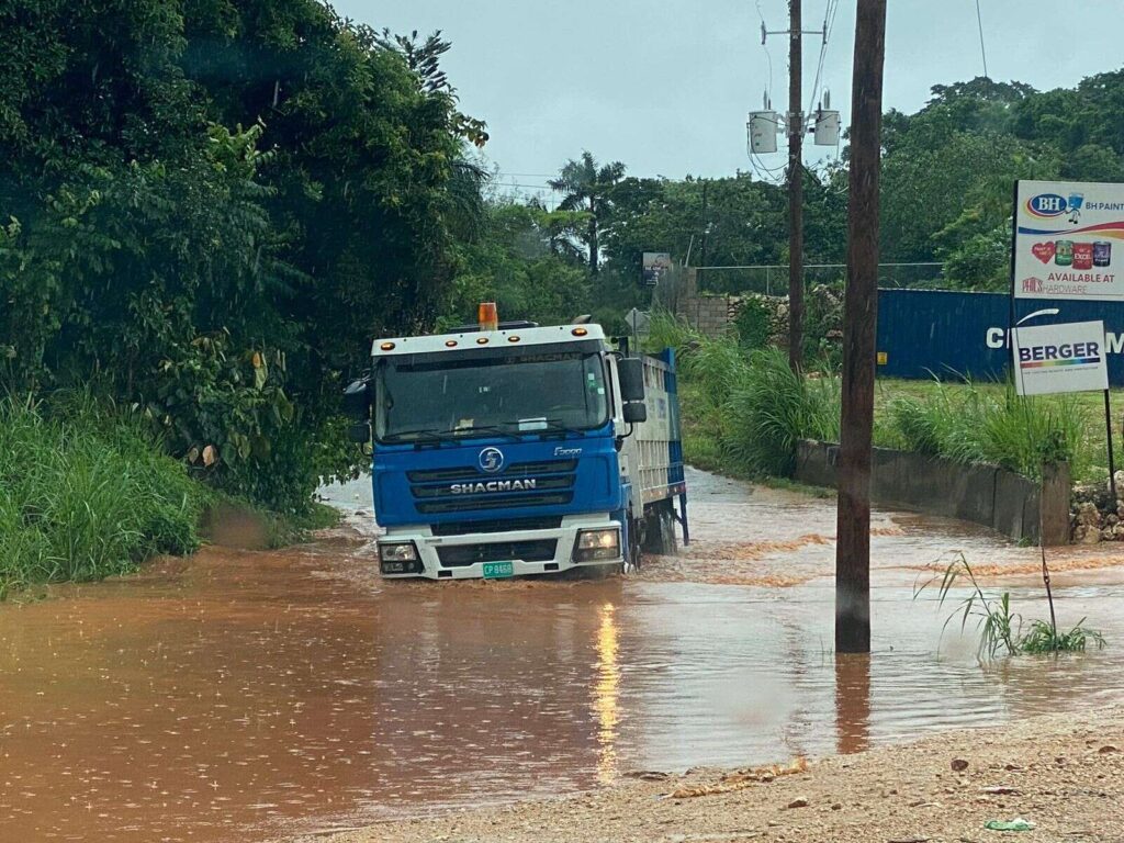 Mandeville roads flooded - Jamaica Observer