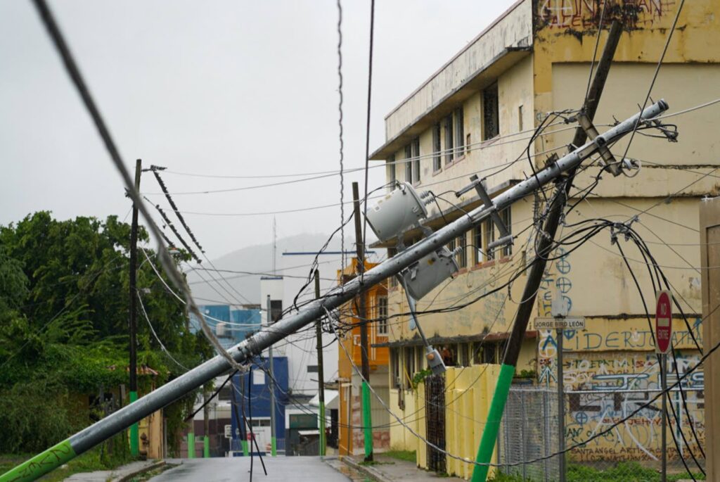 Thousands without power as Ernesto hits Bermuda