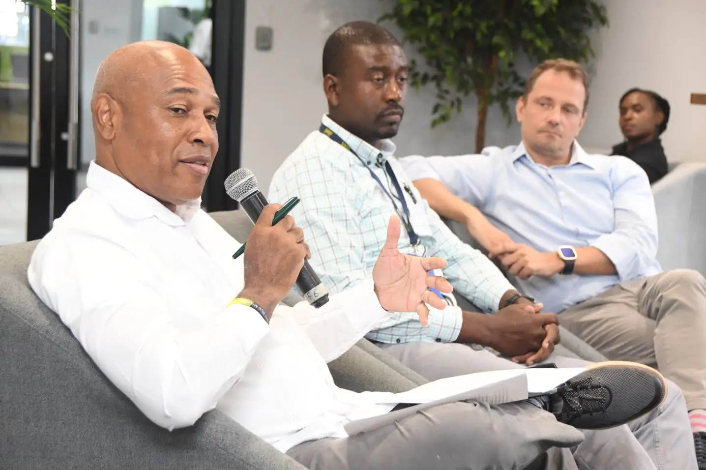 (From left) Chris Reckord, chairman of the National AI Taskforce; Duane Williams, chief technology officer at itel; and Egbert von Frankenberg, CEO of Knightfox Apps Design Ltd, during a panel disscus at itel’s launch of itelligence® — an AI- powered platform for CX Innovation at its office on Chalmers Avenue, Kingston.Naphtali Junior