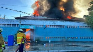 WATCH: Fire at Pearnel Charles Arcade in downtown Kingston