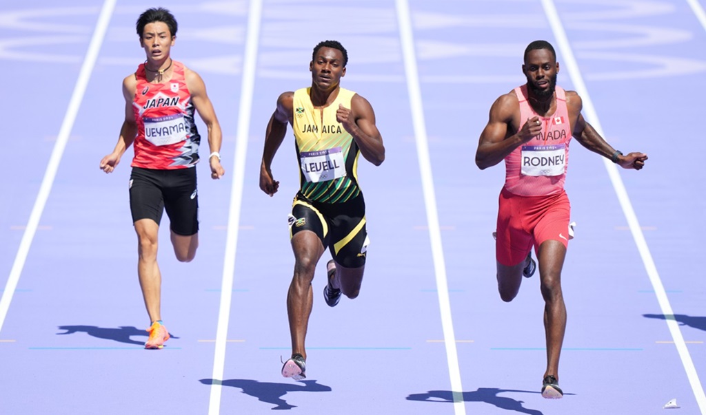 ParisOlympics Bryan Levell advances from repechage to 200m semis